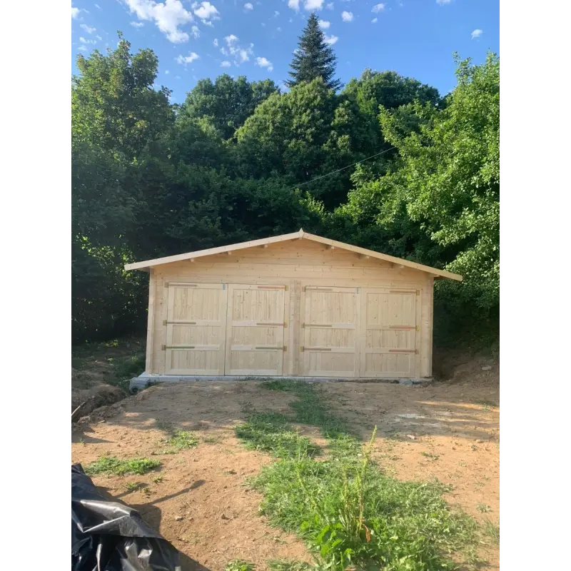 Doppelgarage aus Holz 6x6, 44mm, Frontansicht – realisierte Ausführung