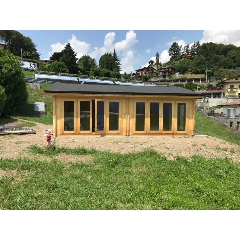 Gartenbüro AUGUSTA 8x6, 44mm, Frontansicht – realisierte Ausführung