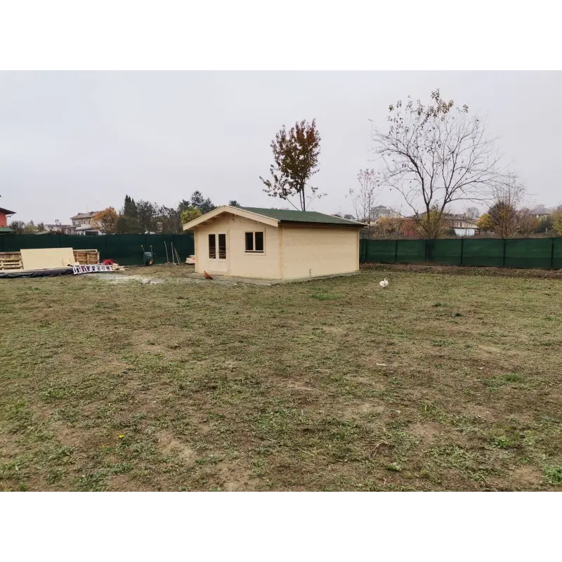 Gartenhaus LELLA 5x5 44mm, Frontansicht rechte Seite – realisierte Ausführung