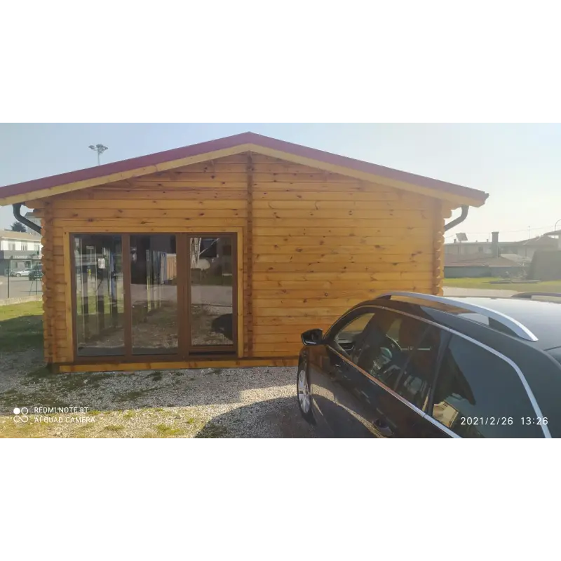 Holzhaus​ AUGUSTA 8x6, 60mm, rechte Seite – realisierte Ausführung